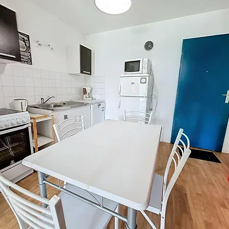 Duplex Avec Ascenseur, Parking Prive A 10min De La Plage - - Fr-1-361-502